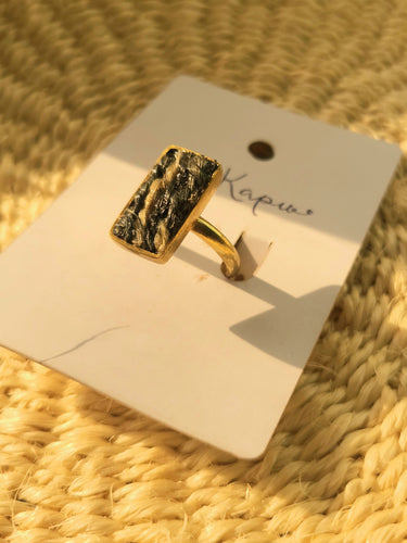 Dhot Ring - Black + White